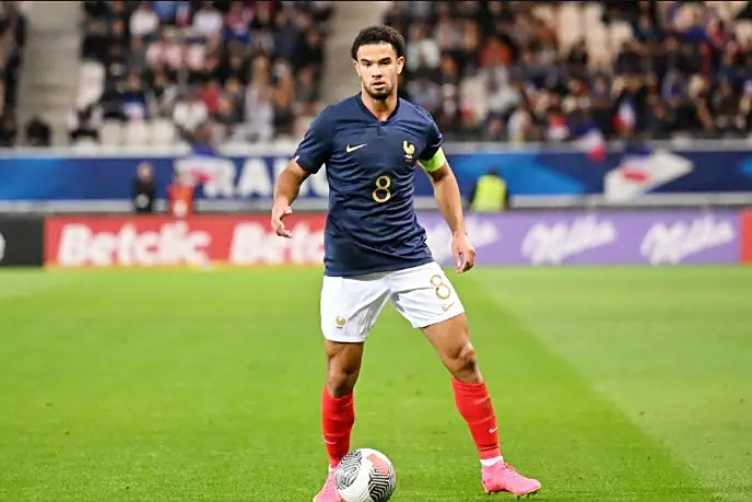 包含莎拉波娃新星惊险取胜表现惊艳,拜仁未来可期!的词条